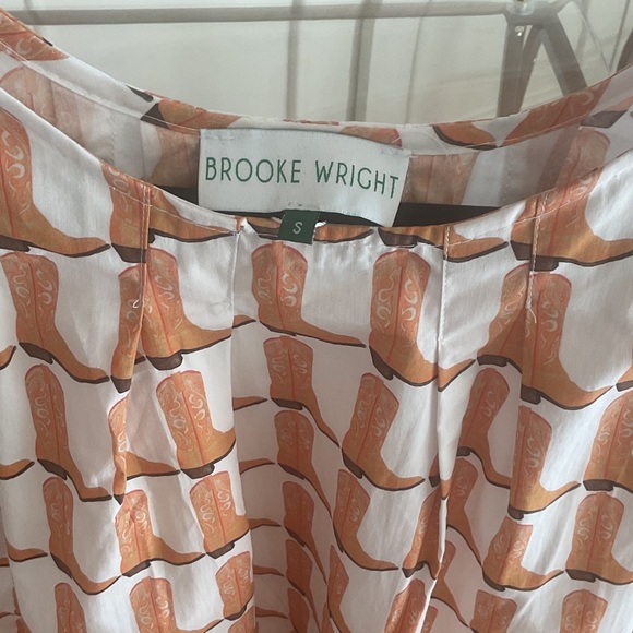 Elegant Orange Ruffle Sleeve Blouse - Picture 2 of 2